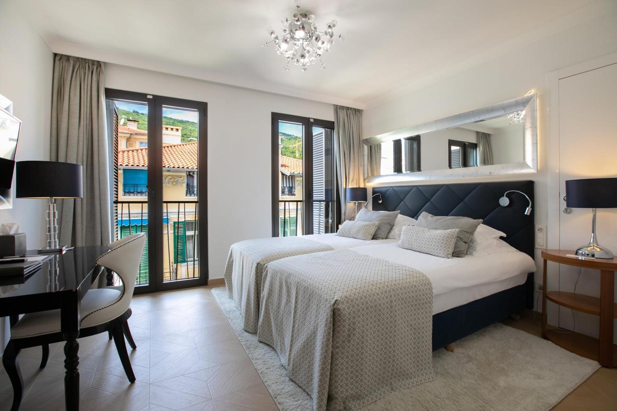 Amadria Park Hotel Royal Opatija Bagian luar foto